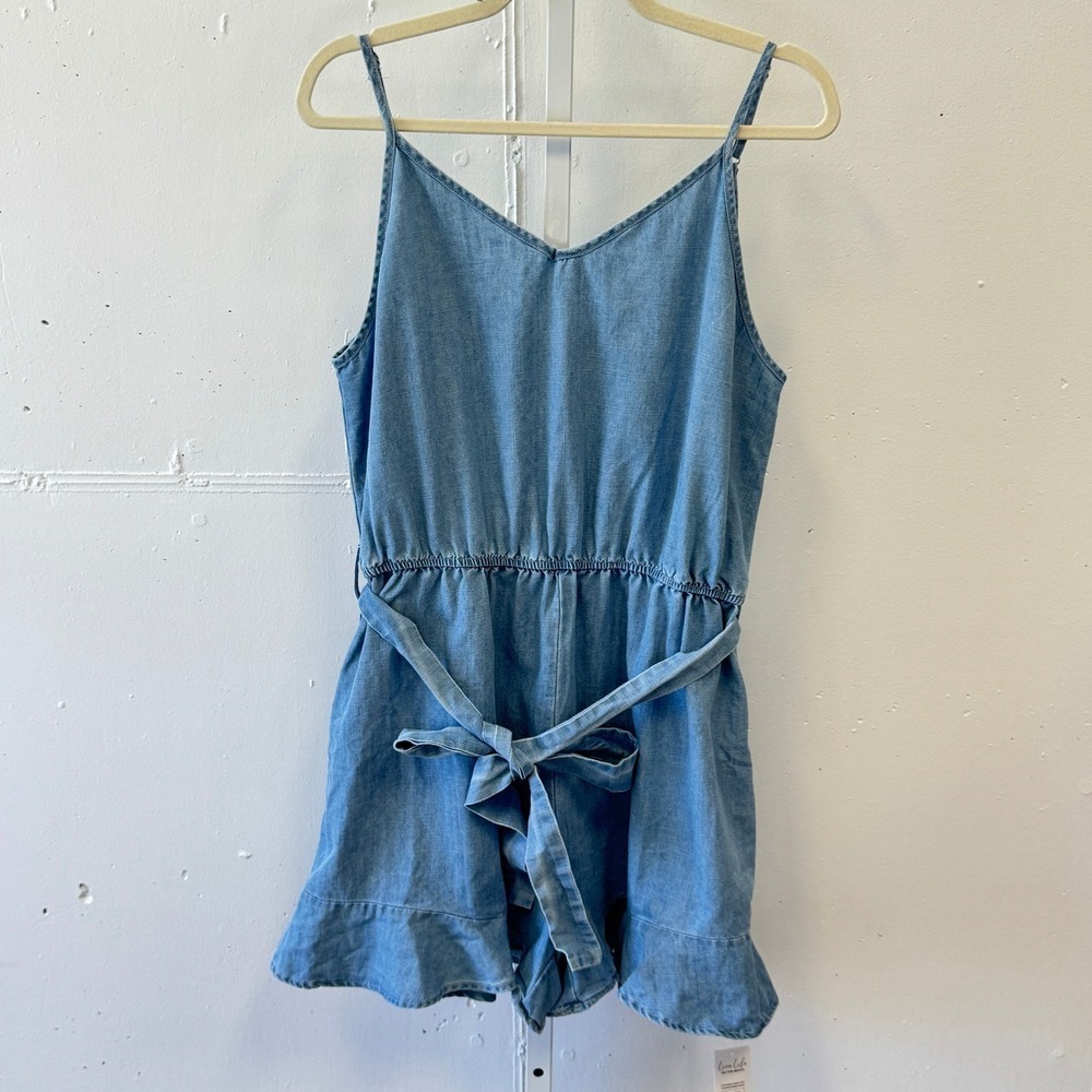 NWT‎ Cupshe Women's Blue Cotton Denim Ruffle Hem Romper Beach Summer Medium